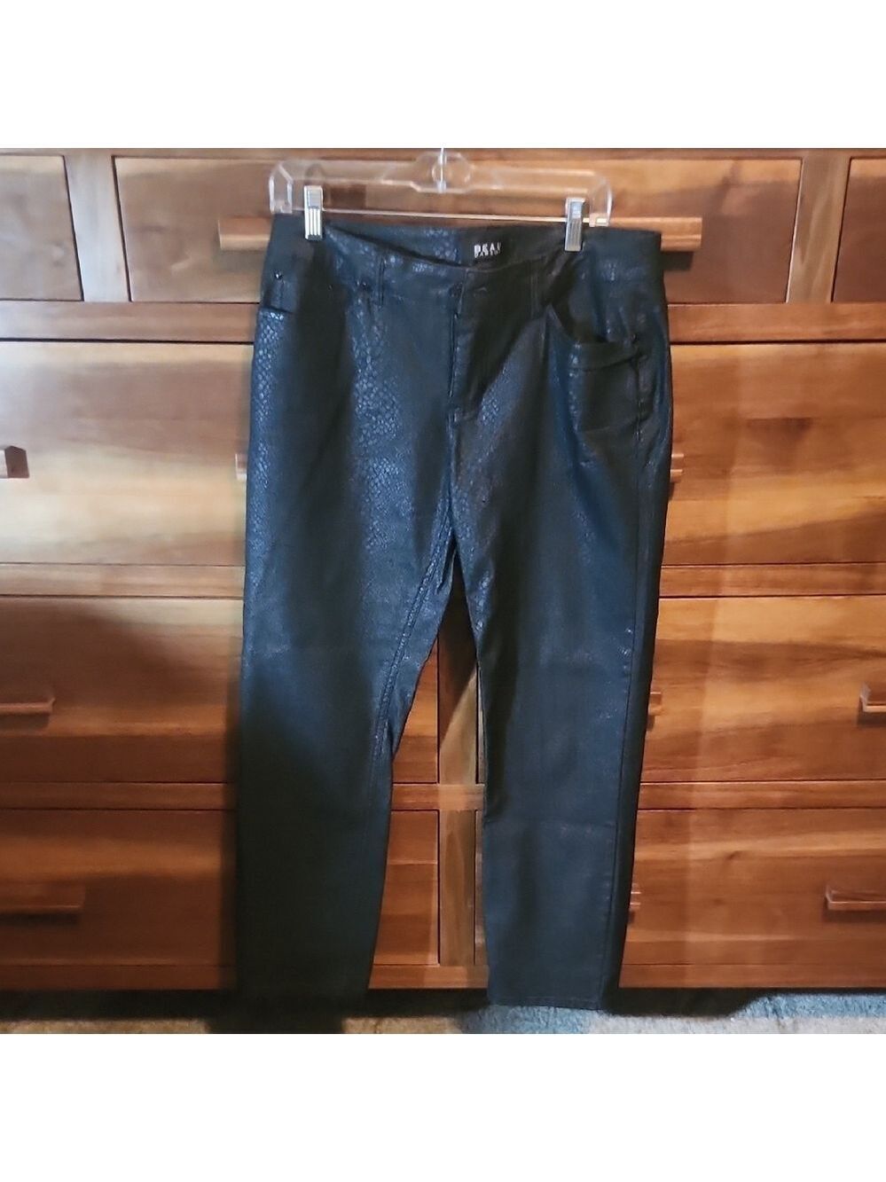 Black Straight Leg Python Jeans Classic Style Casual Size 12